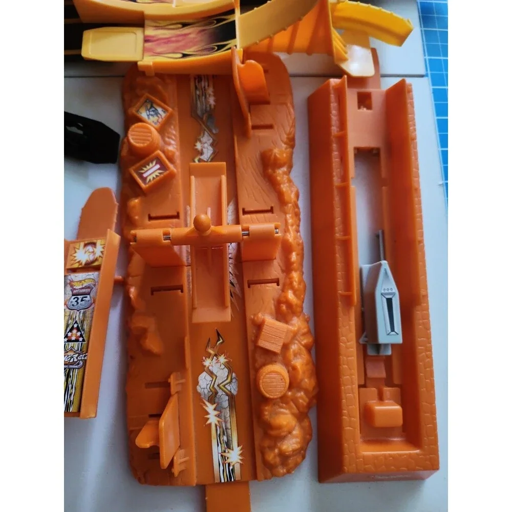 Hot Wheels from light
